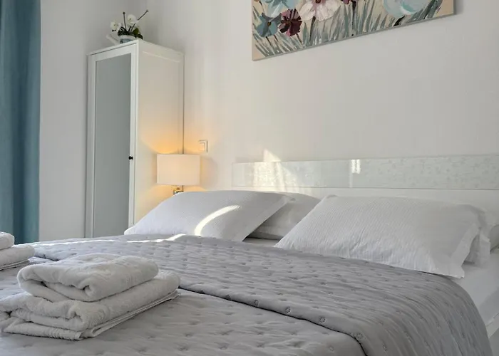 Apartment Sea